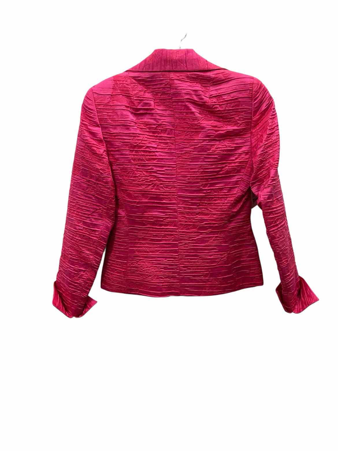 AKRIS Size 4 Pink Jacket Set