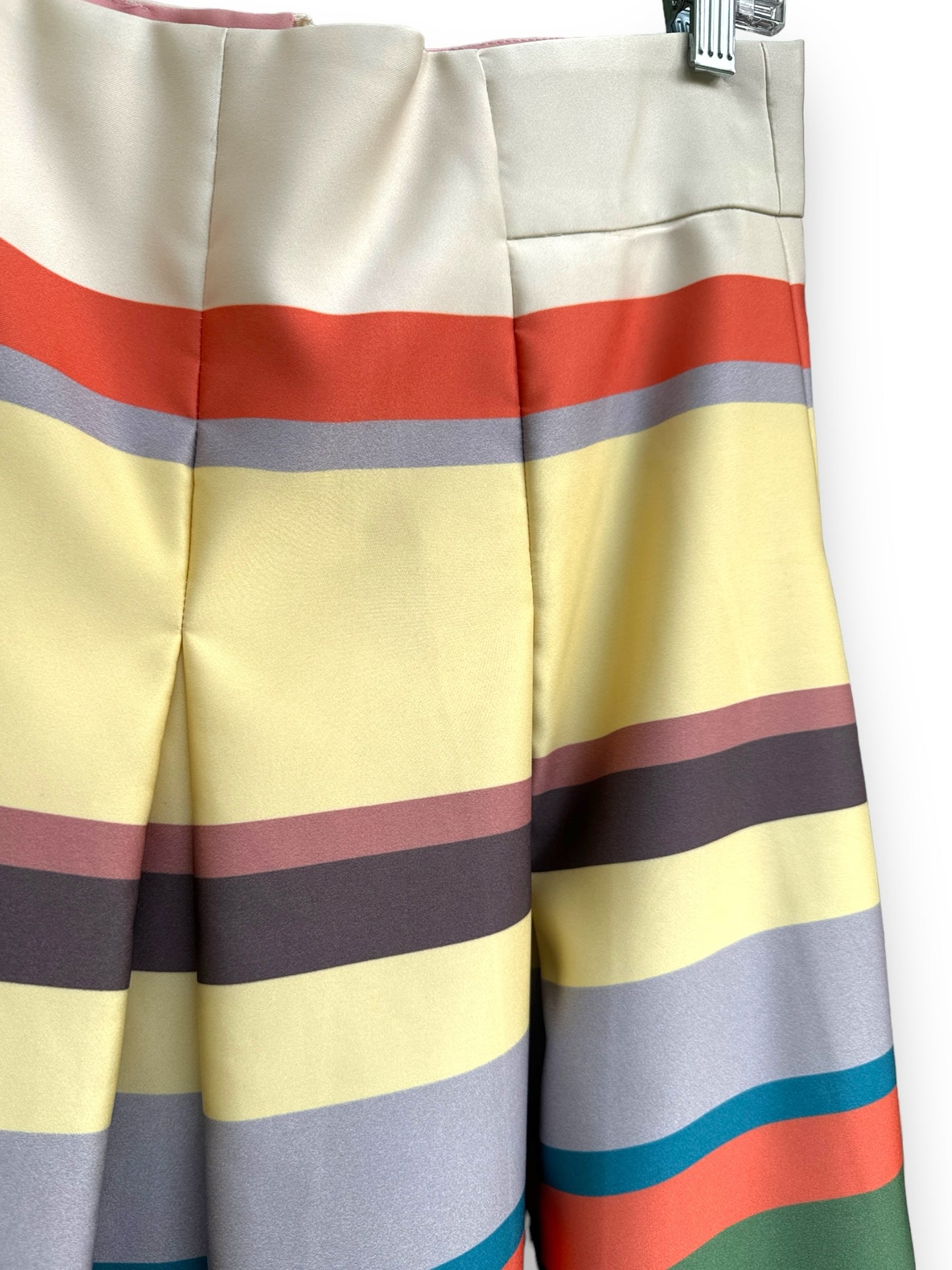 Size 10/12 AKRIS Multi-Color Skirt