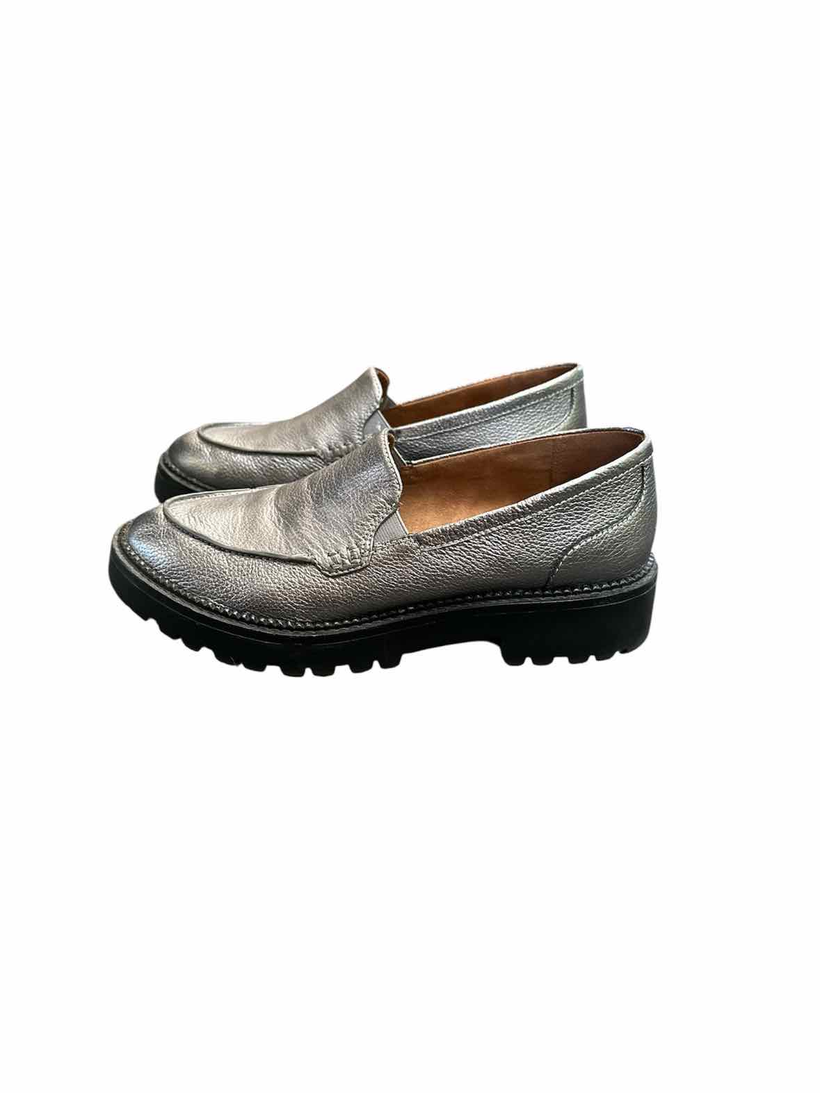 Caslon Shoe Size 8 Silver Loafers