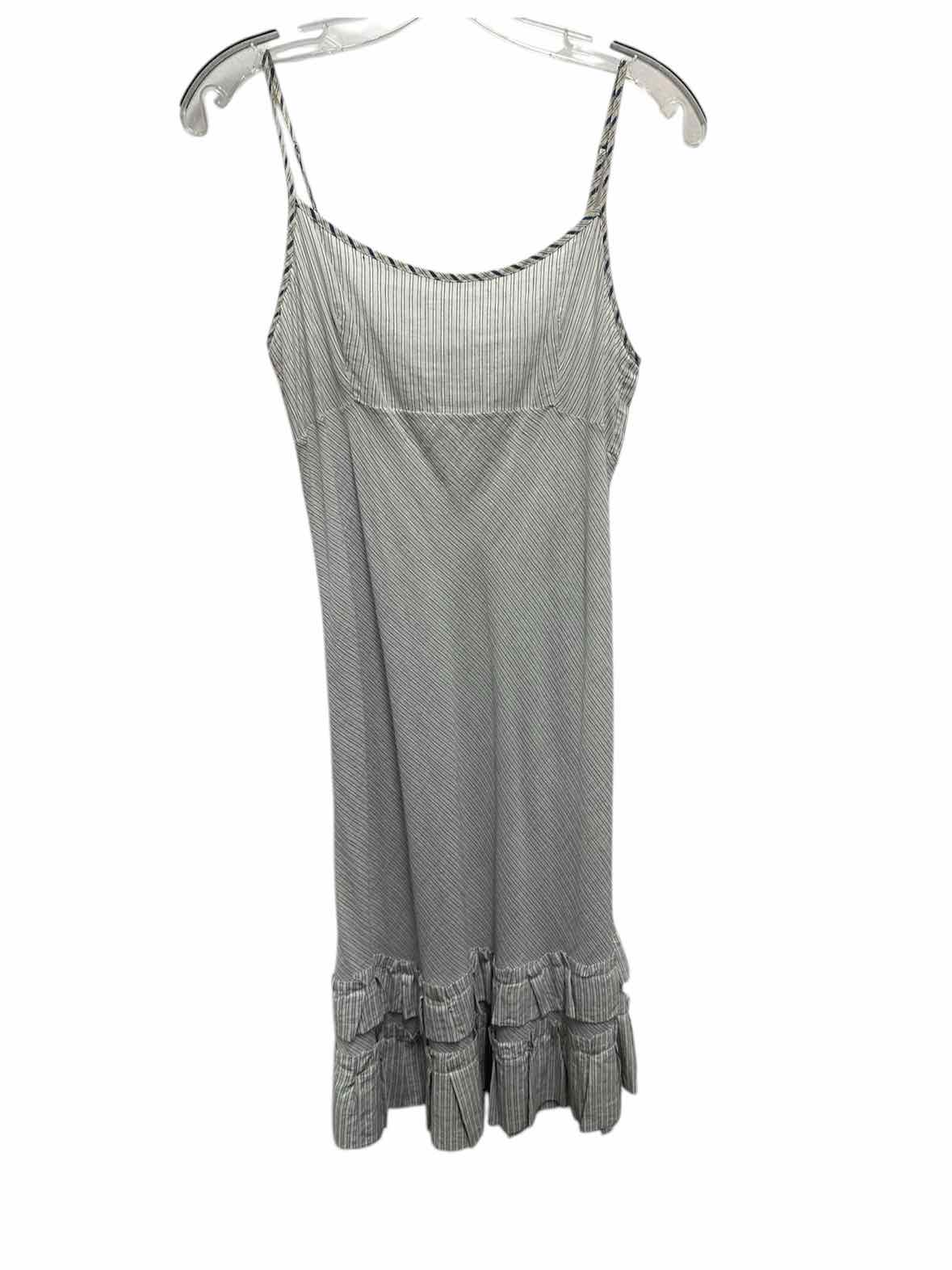 Dosa Size Small Blue & White Slip