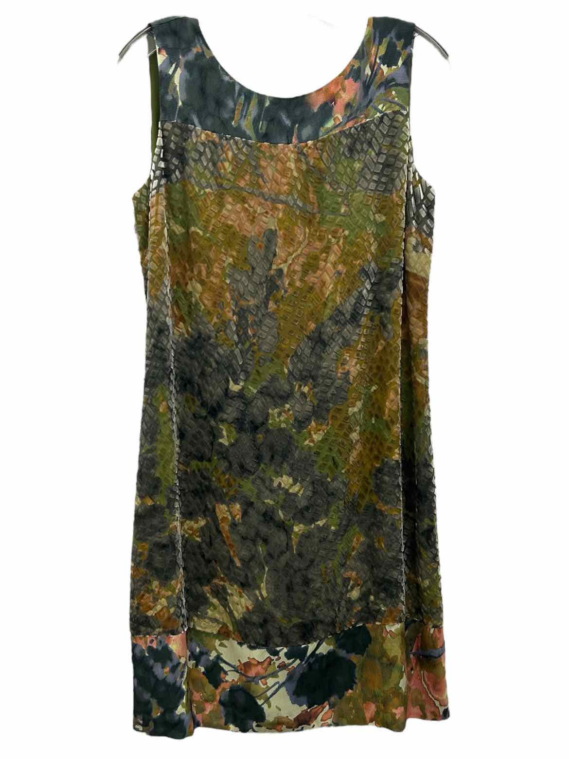 Beth Bowley Size Medium Gray & Green Dress