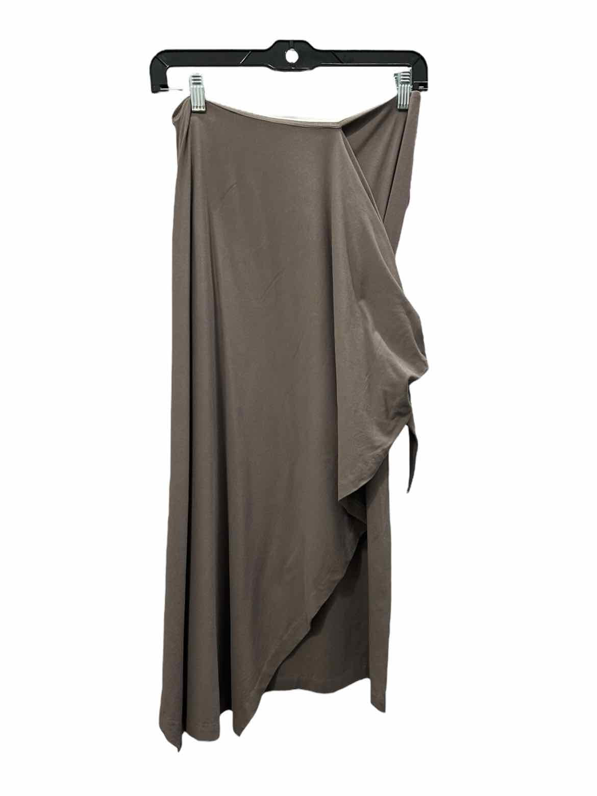 Babaton Size Medium Taupe Skirt