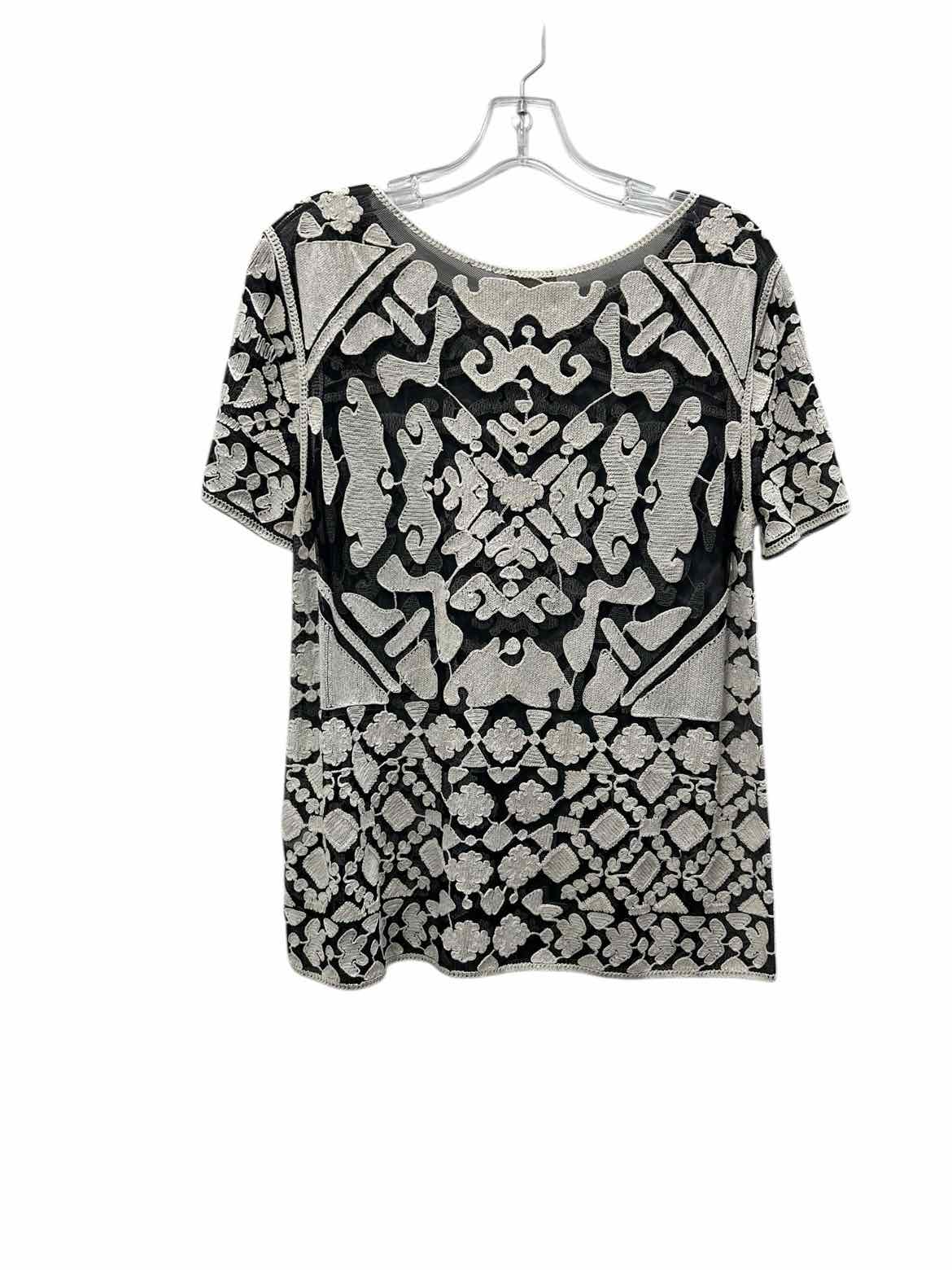 Everleigh Size Small Black & Ivory Blouse