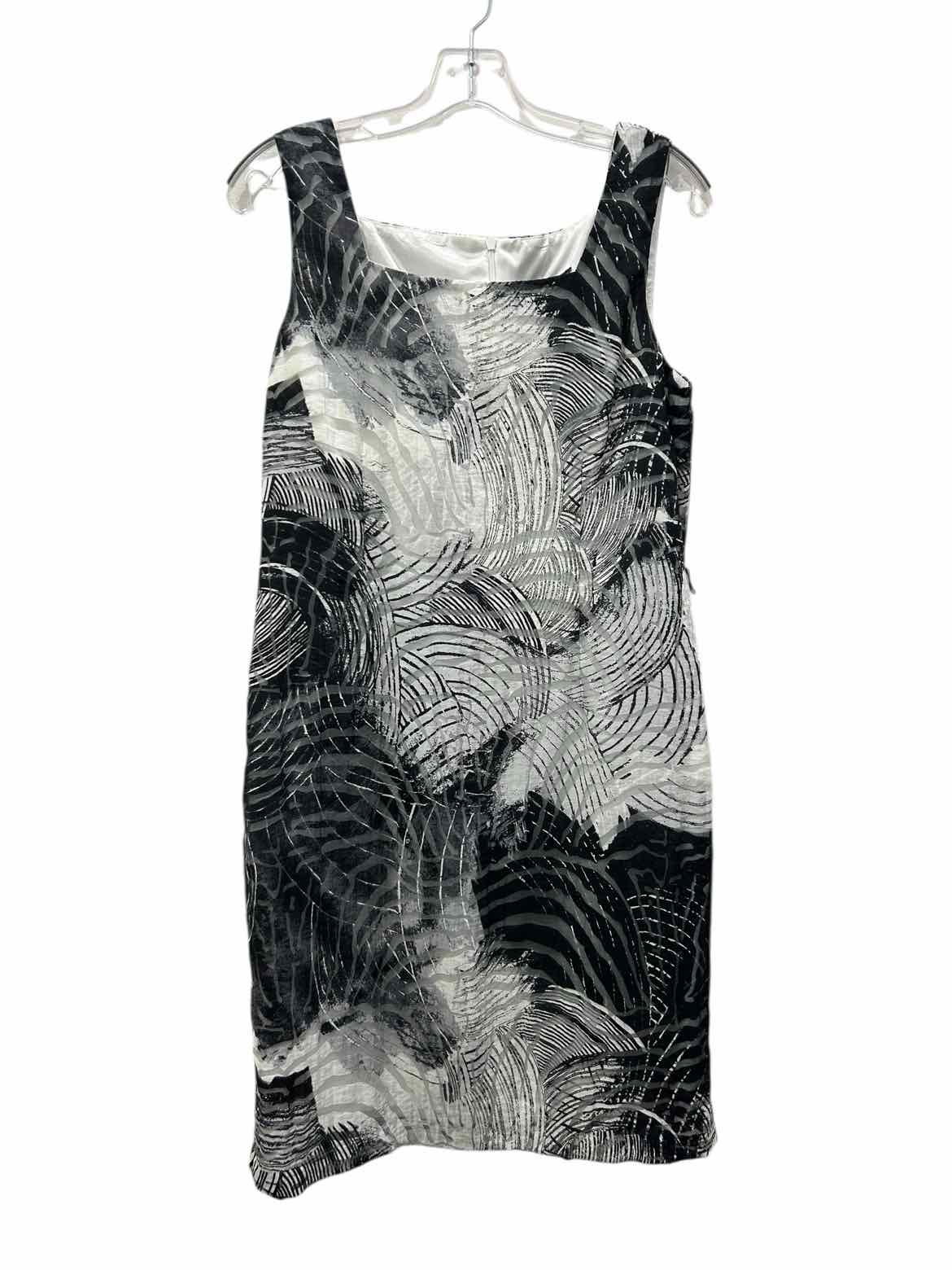 Cartise Size 10 Black & White Dress