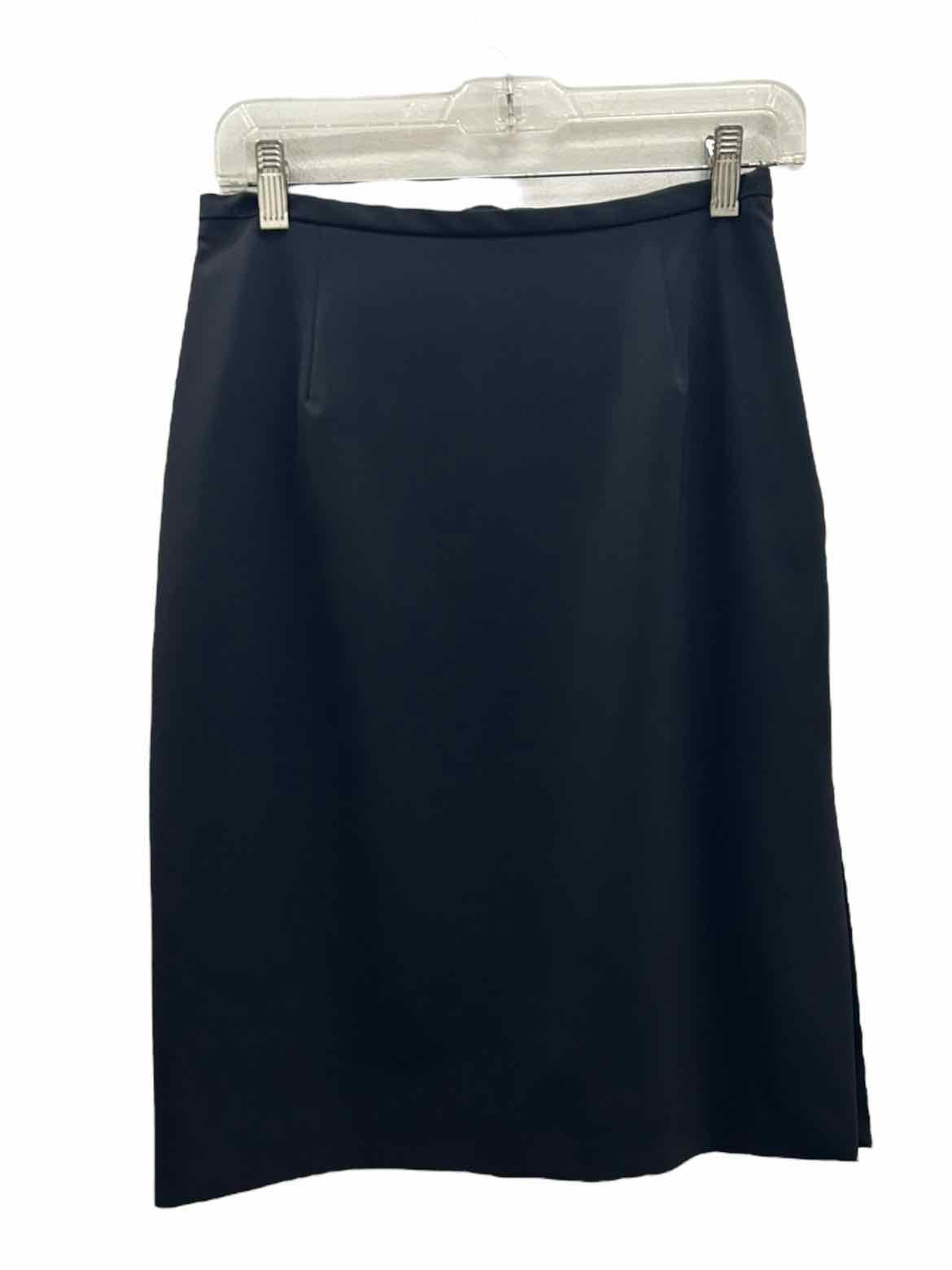 Weekend Size 6 Black Skirt