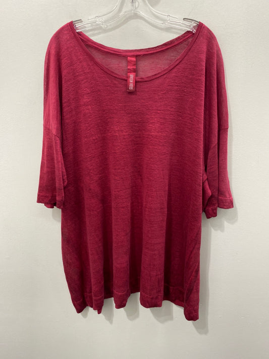 Size Lrg/XL Gilda Midani Red T-shirt