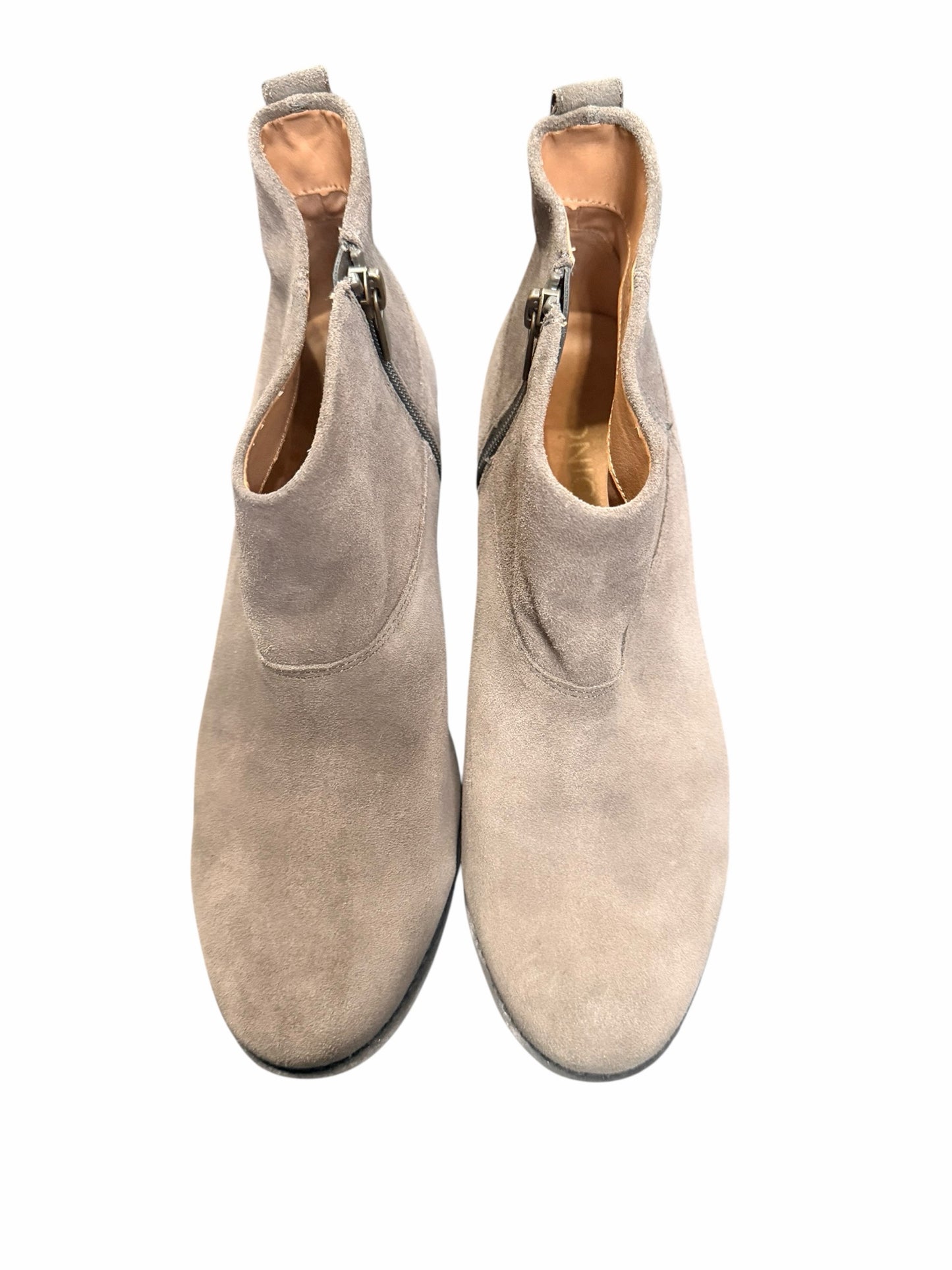 Vionic Shoe Size 9 Taupe Boots