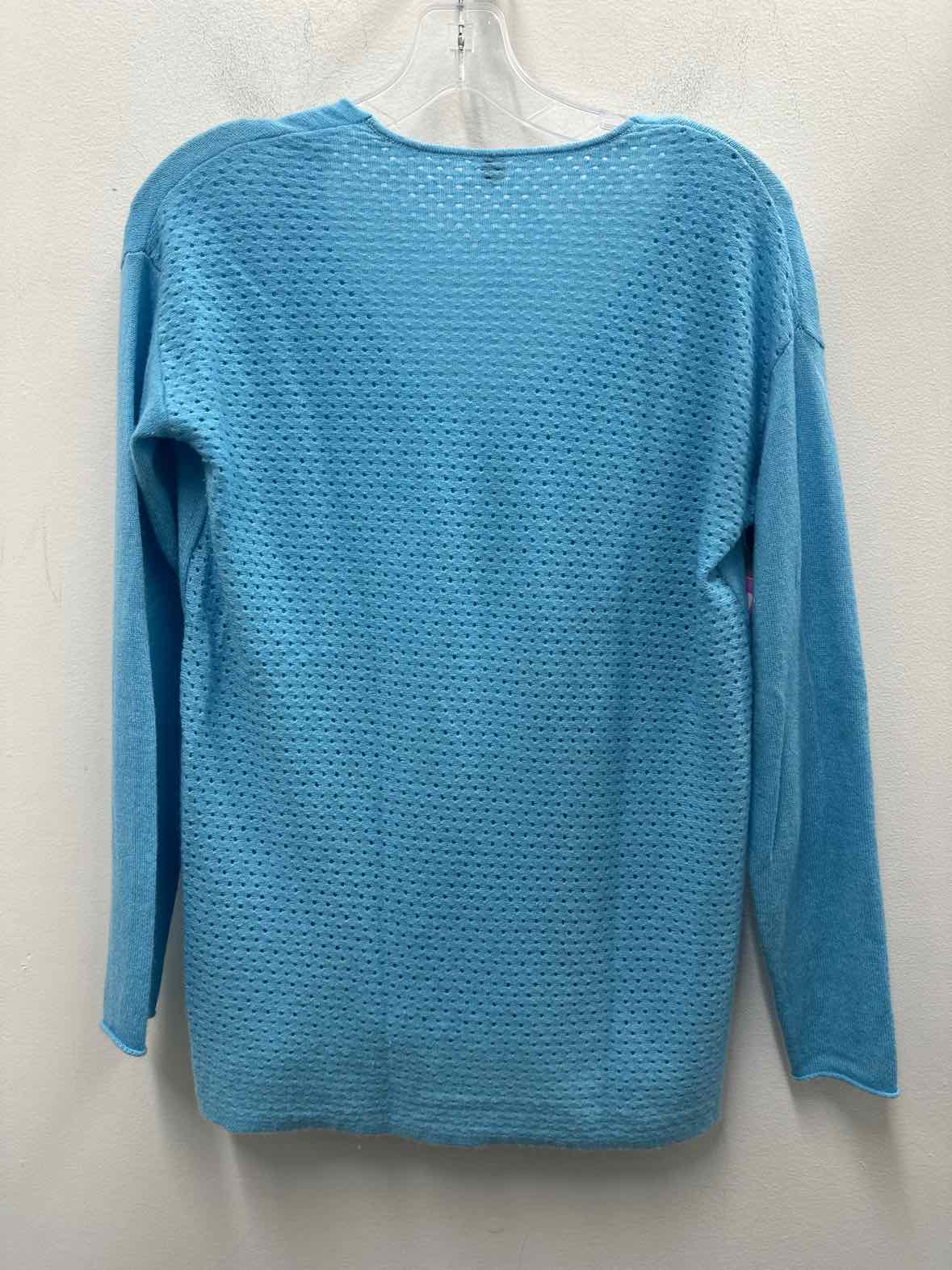 Margaret O'Leary Size Medium lt blue Sweater