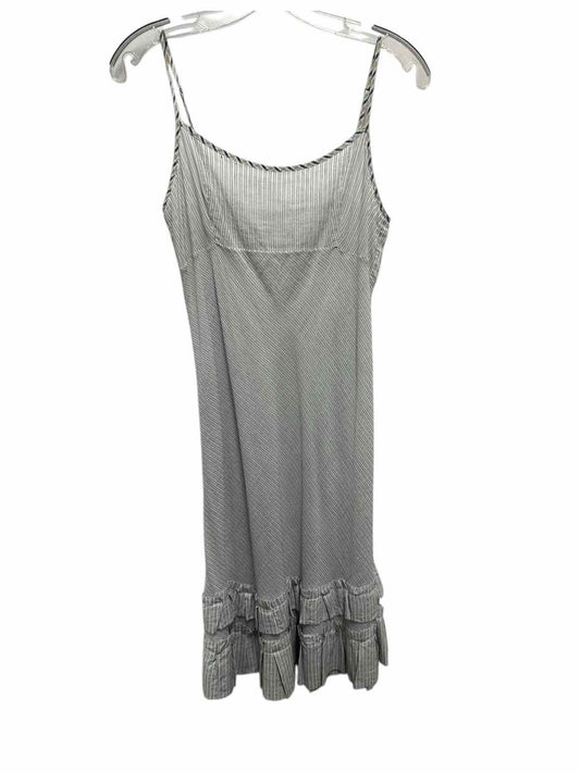 Dosa Size Small Blue & White Slip