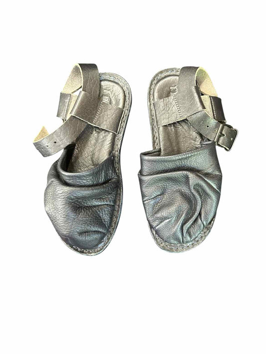Trippen Shoe Size 7 Black Sandals