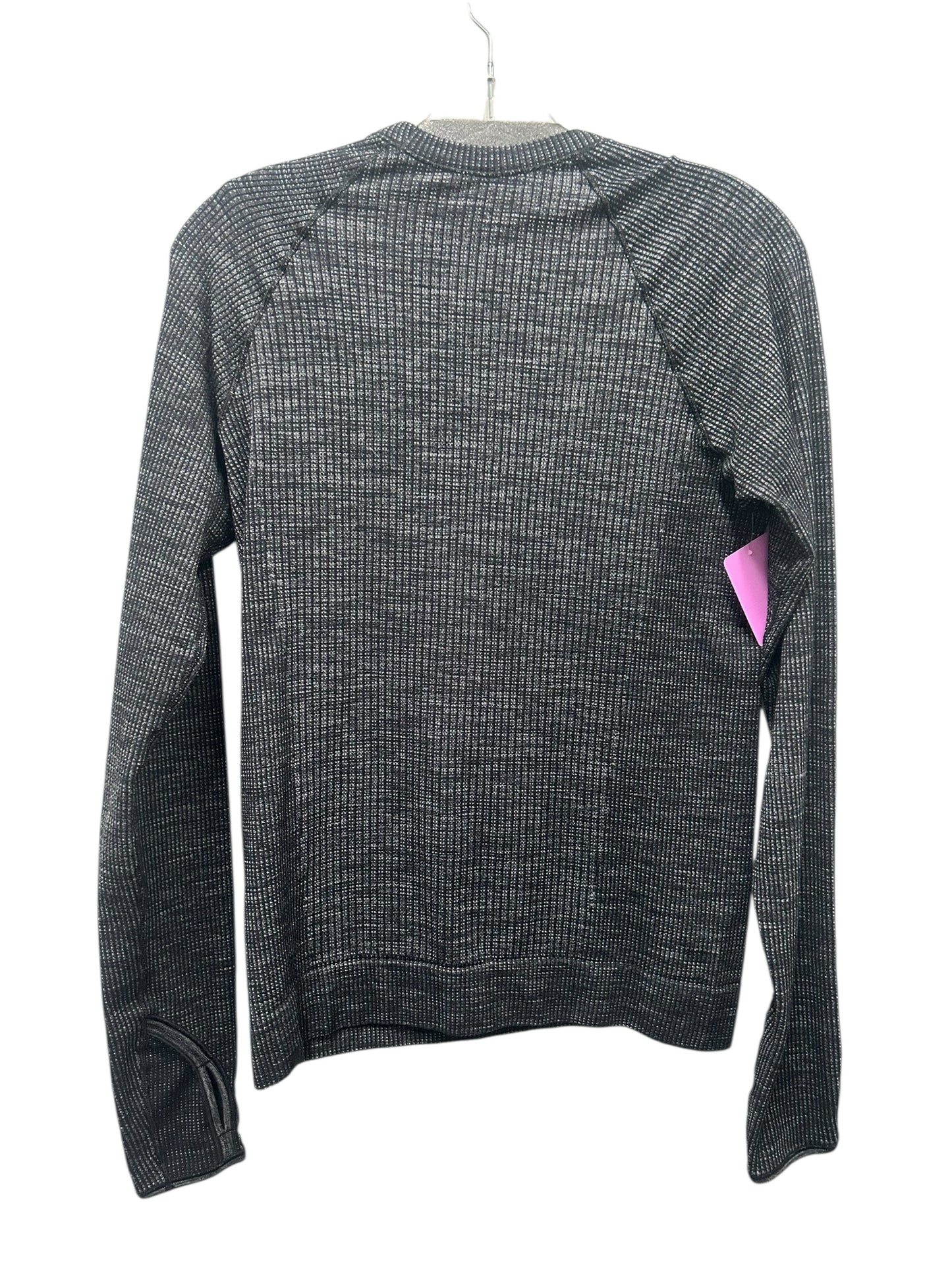 Lulu Lemon Size Med/Lrg Gray & Black T-shirt