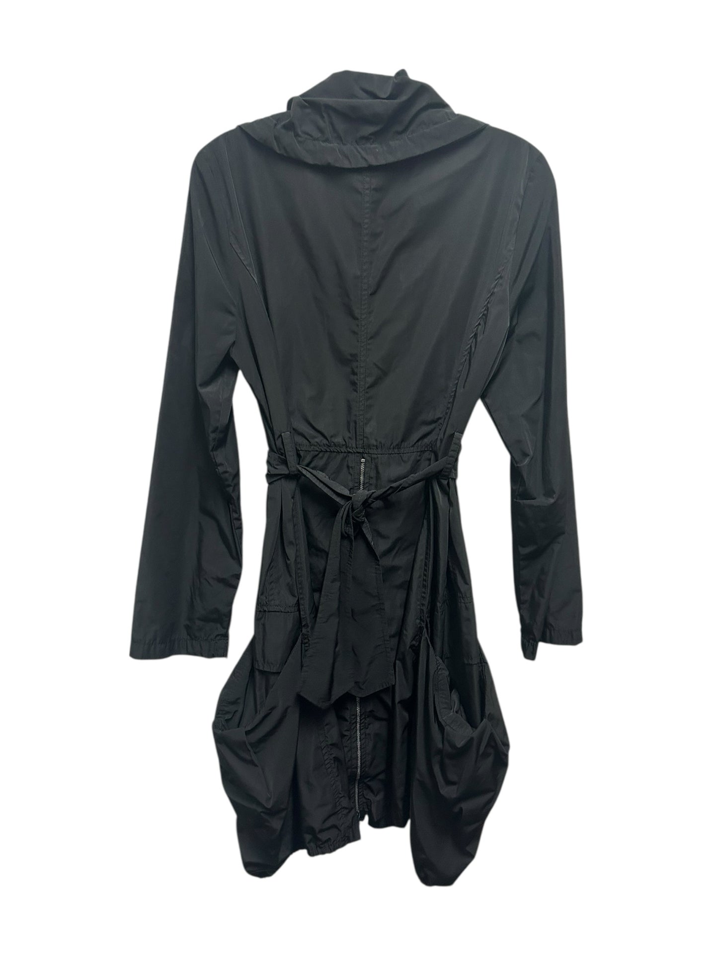 Deca Size Medium Black Coat