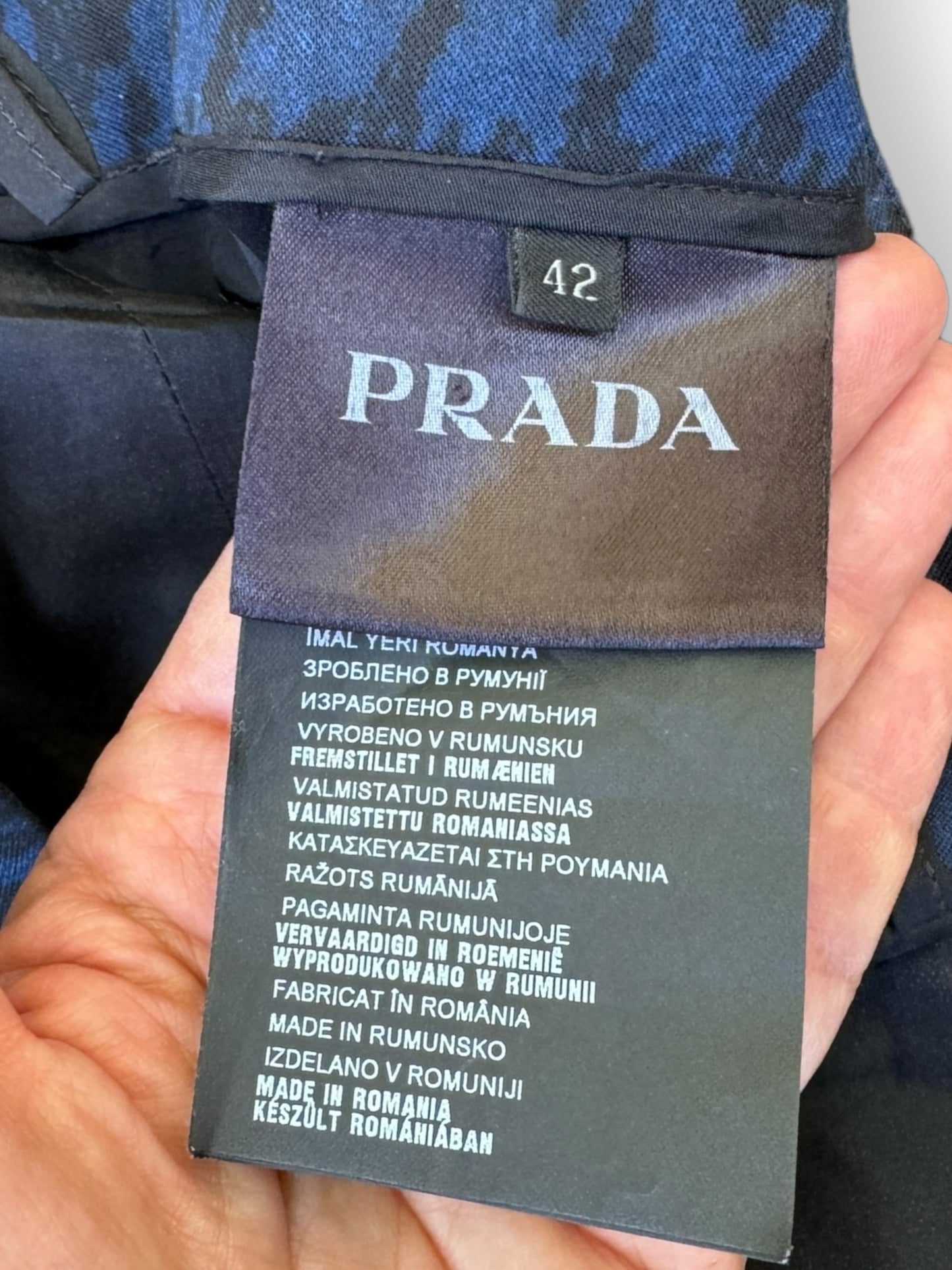 Prada Size 6/8 Black & Blue Pants