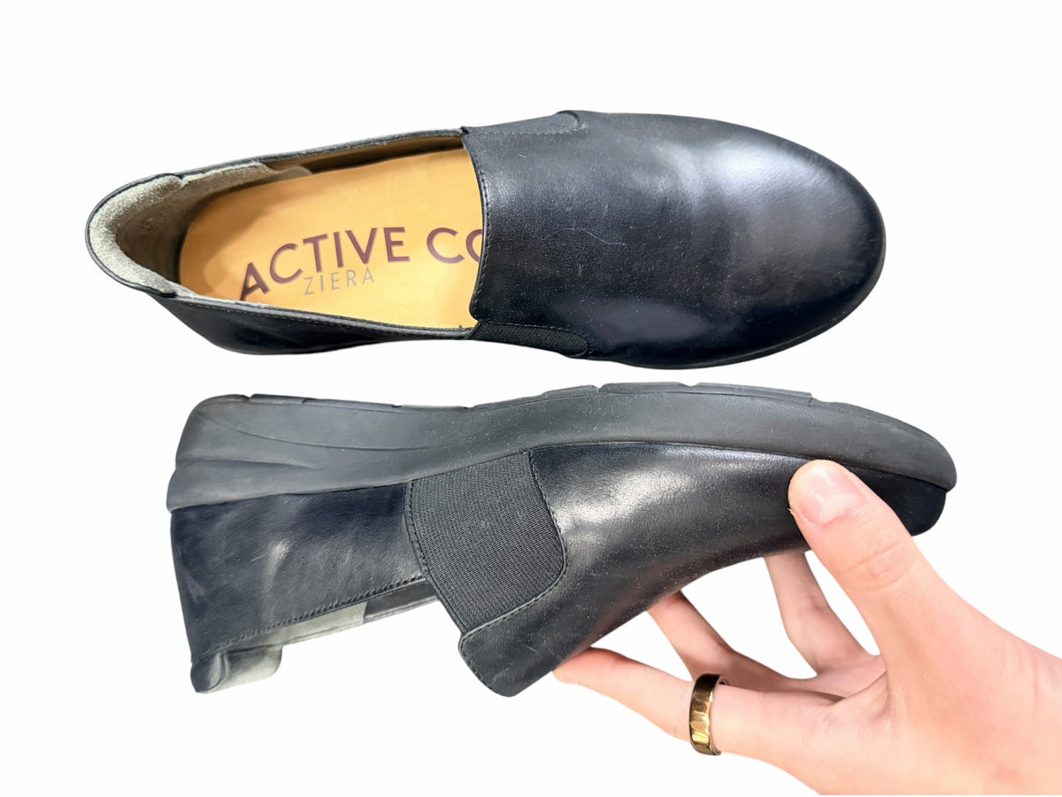 Ziera Shoe Size 9 Black Loafers