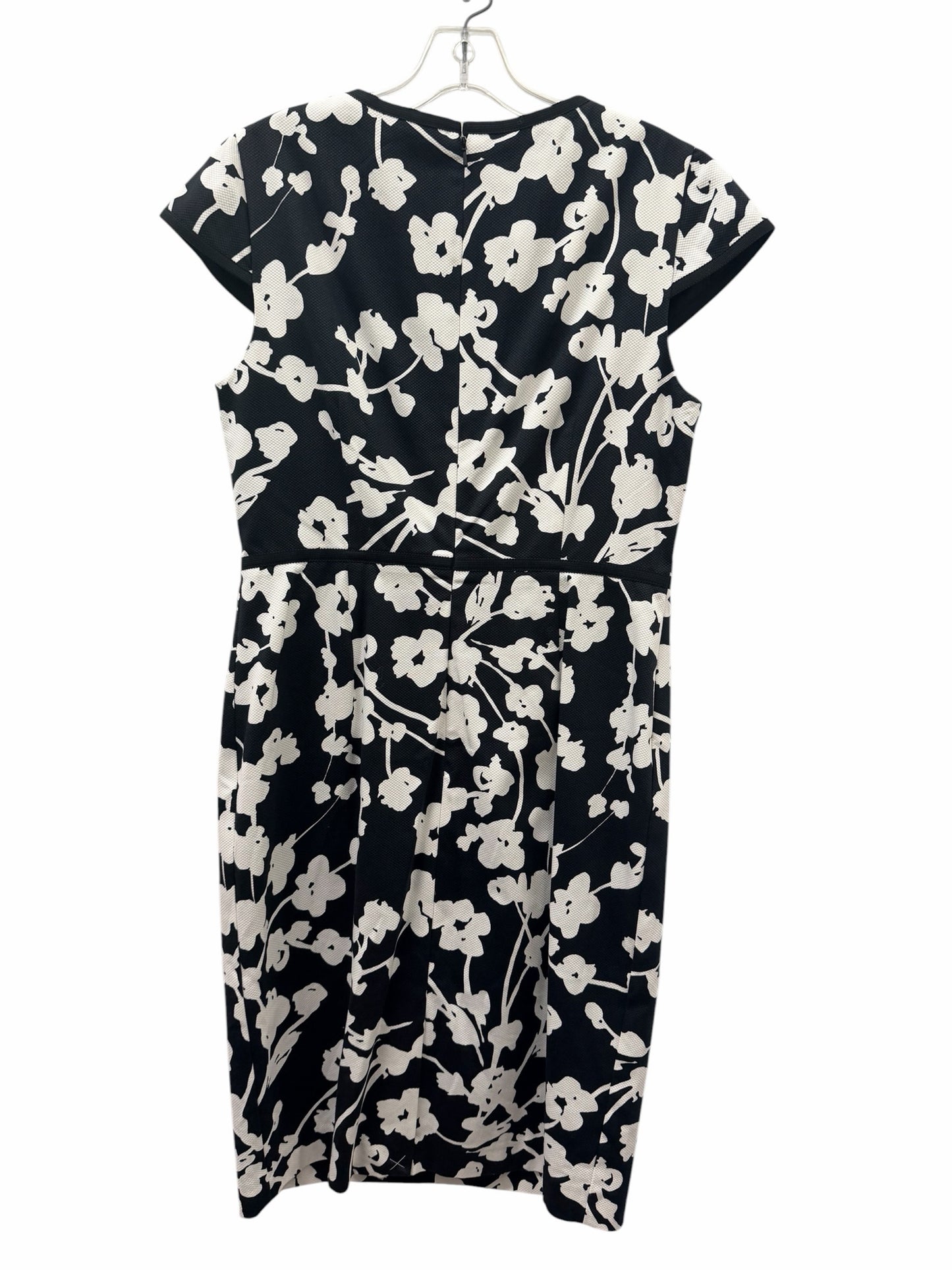 Hobbs Size 8 Black & White Dress