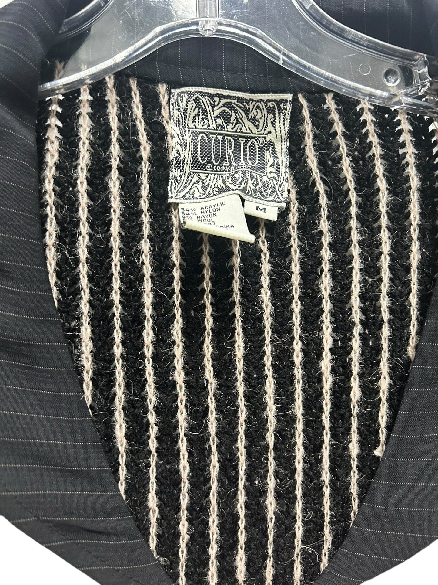 Curio Size Medium Green & Black Sweater