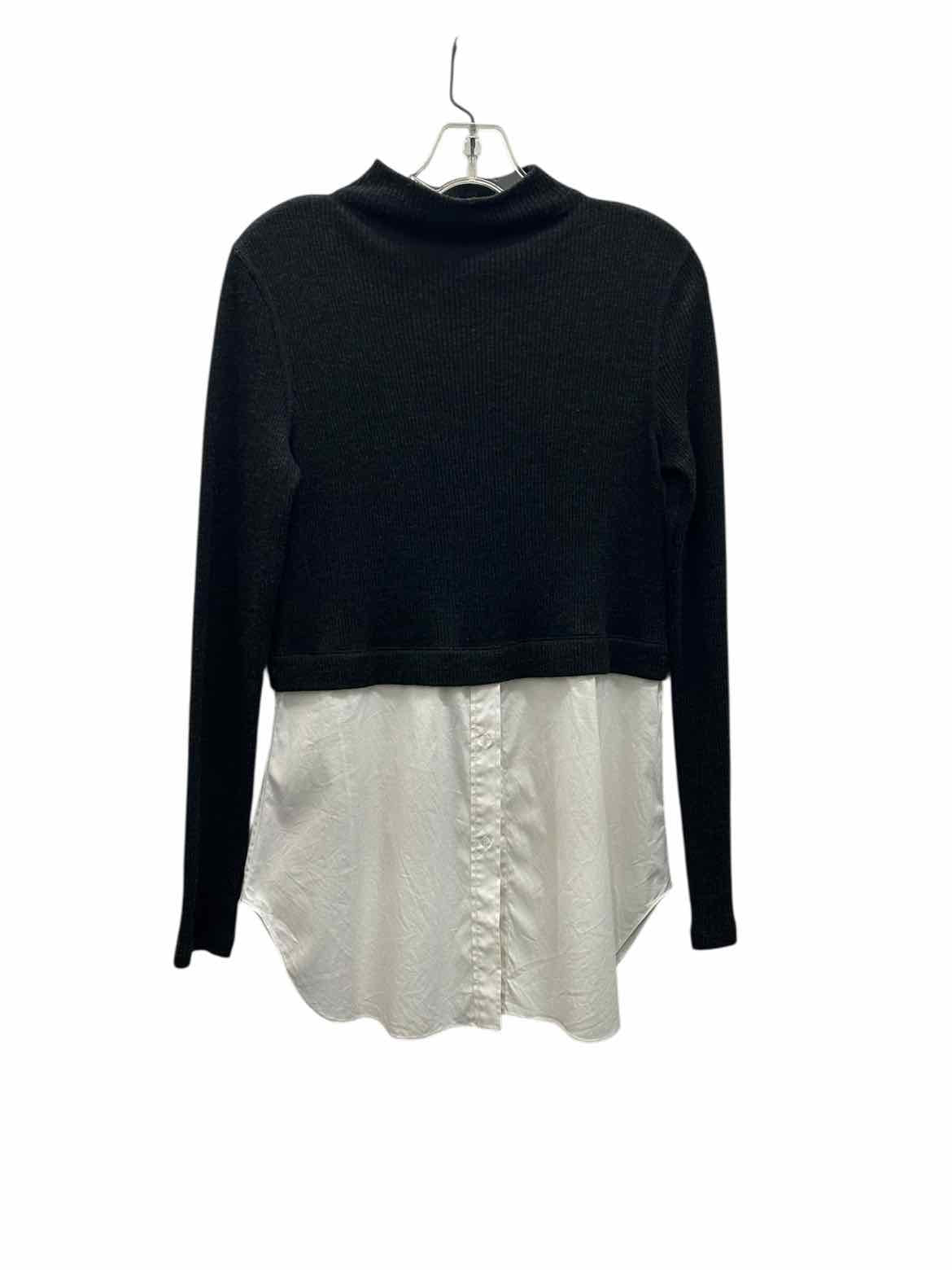 Theory Size Medium Gray & White Sweater